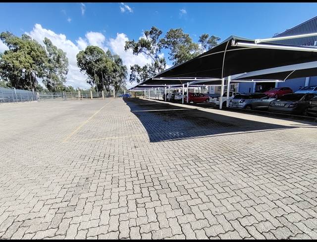 1,969M² INDUSTRIAL YARD TO LET IN DRIEHOEK